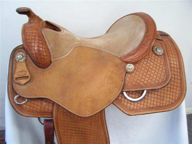 Used Saddle:- Image Number:0